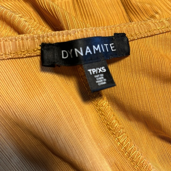 Dynamite Cropped Blouse - Picture 4 of 5